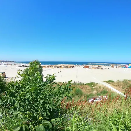 Apartament Tedy2,faleza Nord Apartament 3 Cu La Mare *